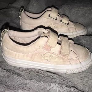Converse Girls Baby Pink Suede Shoes Size 10